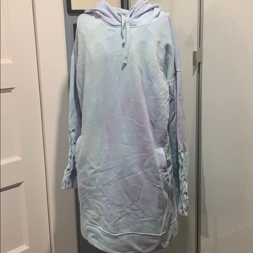 Hollister tunic length hoodie with laced sleeves S